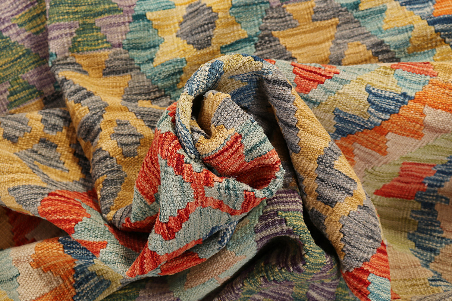VEGGIE DYE KILIMS