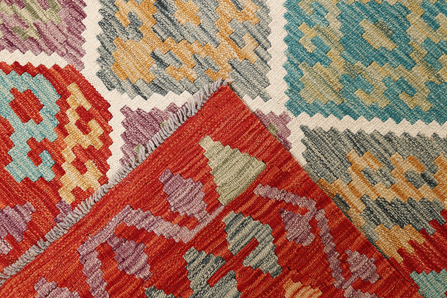VEGGIE DYE KILIMS