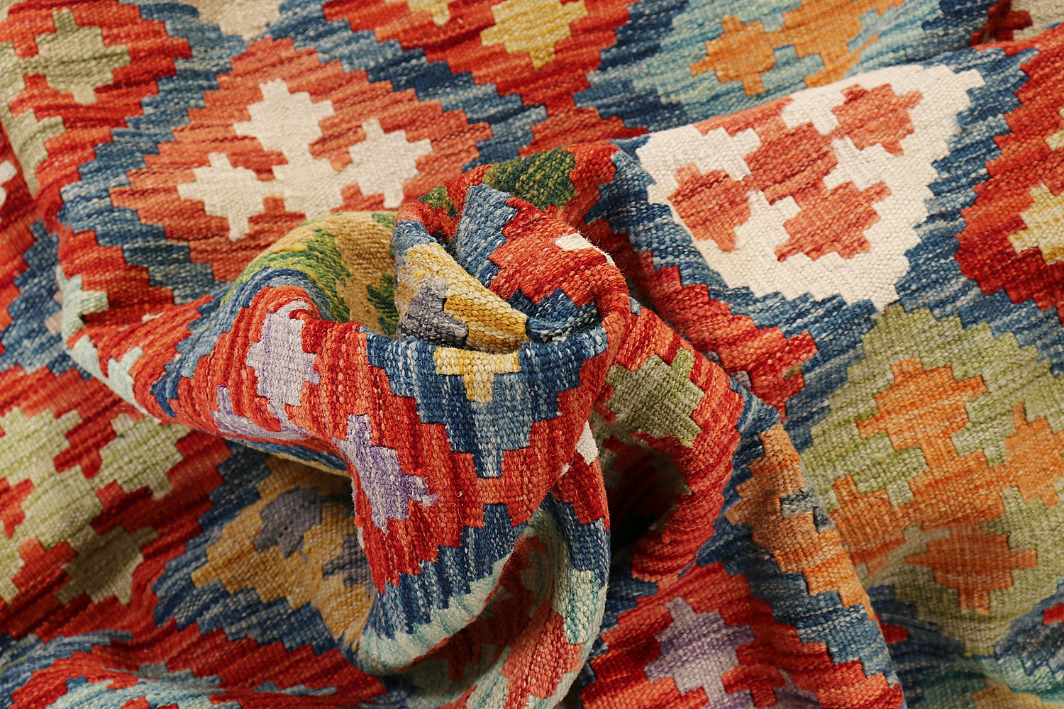 VEGGIE DYE KILIMS
