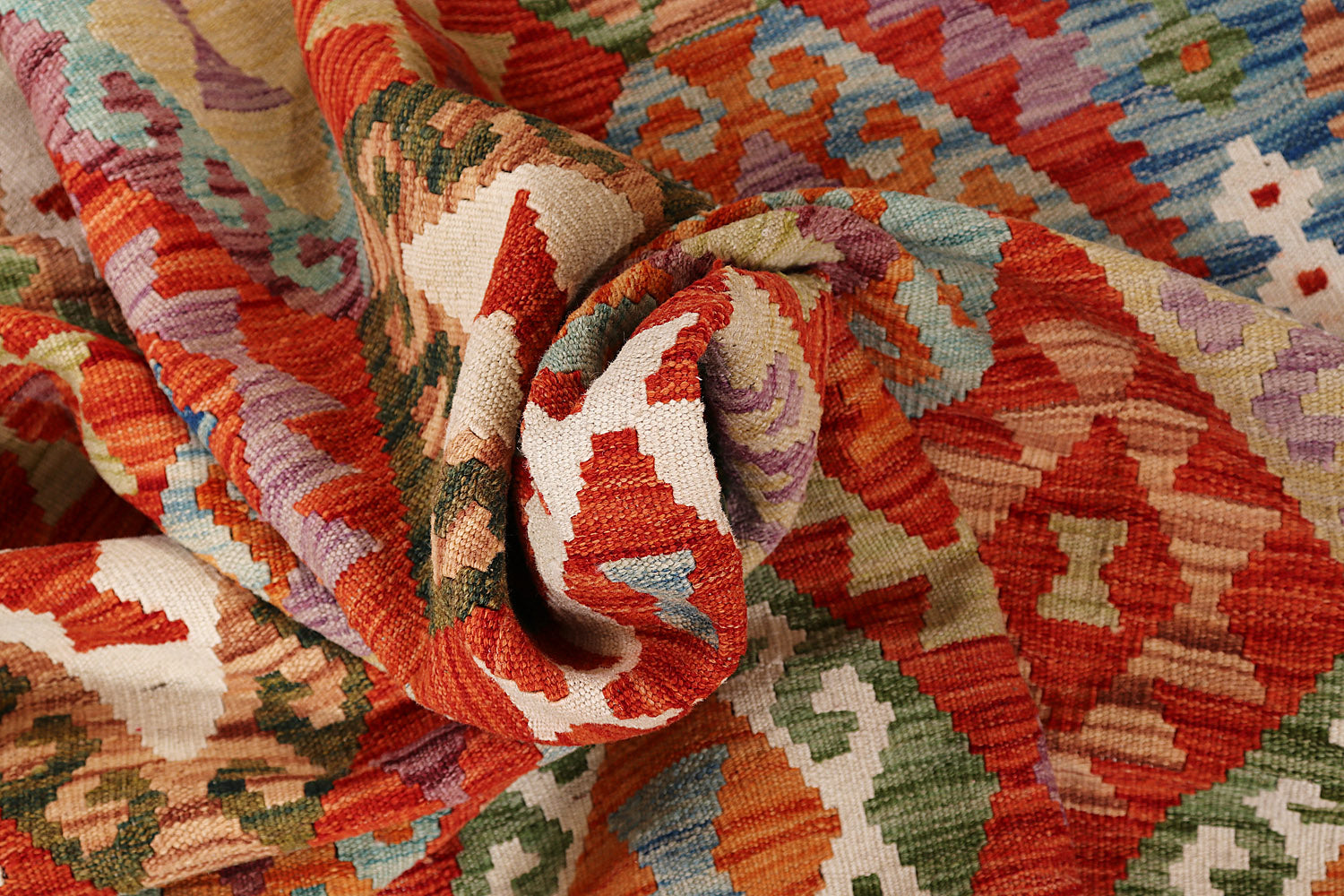 VEGGIE DYE KILIMS