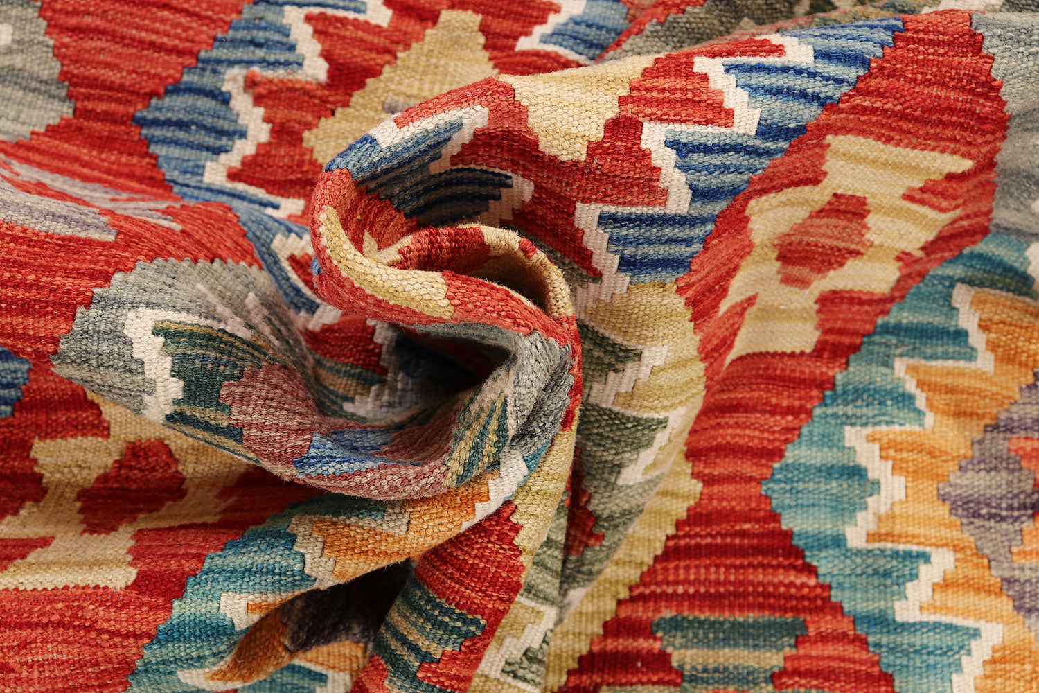 VEGGIE DYE KILIMS