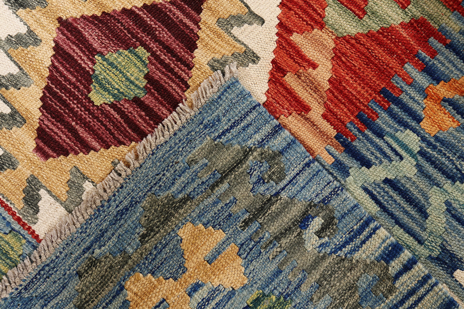 VEGGIE DYE KILIMS