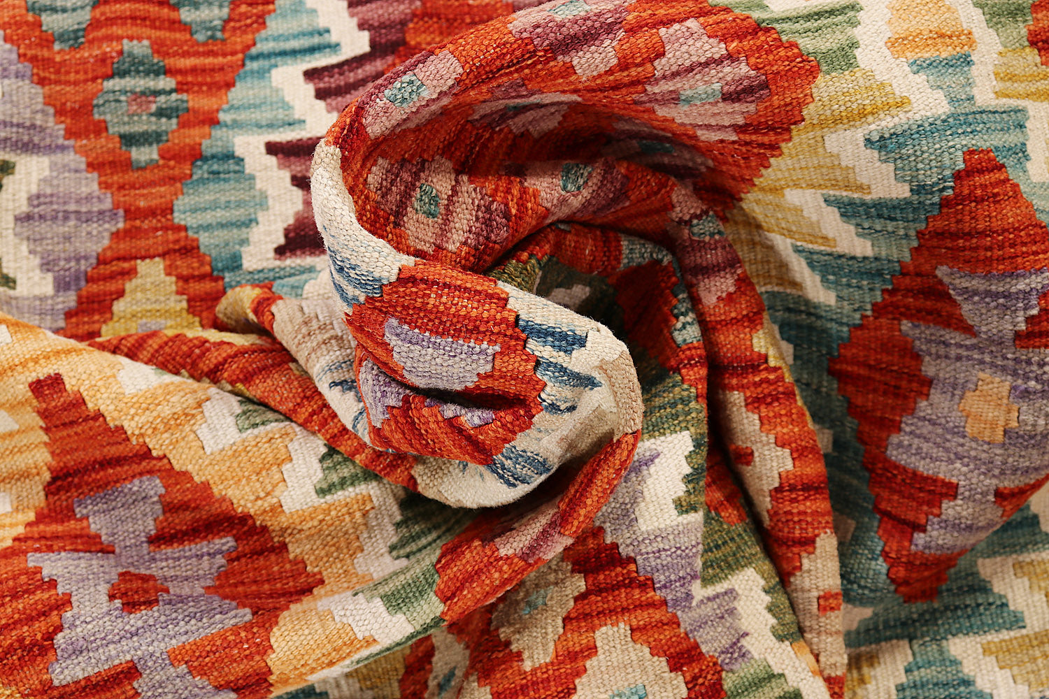 VEGGIE DYE KILIMS