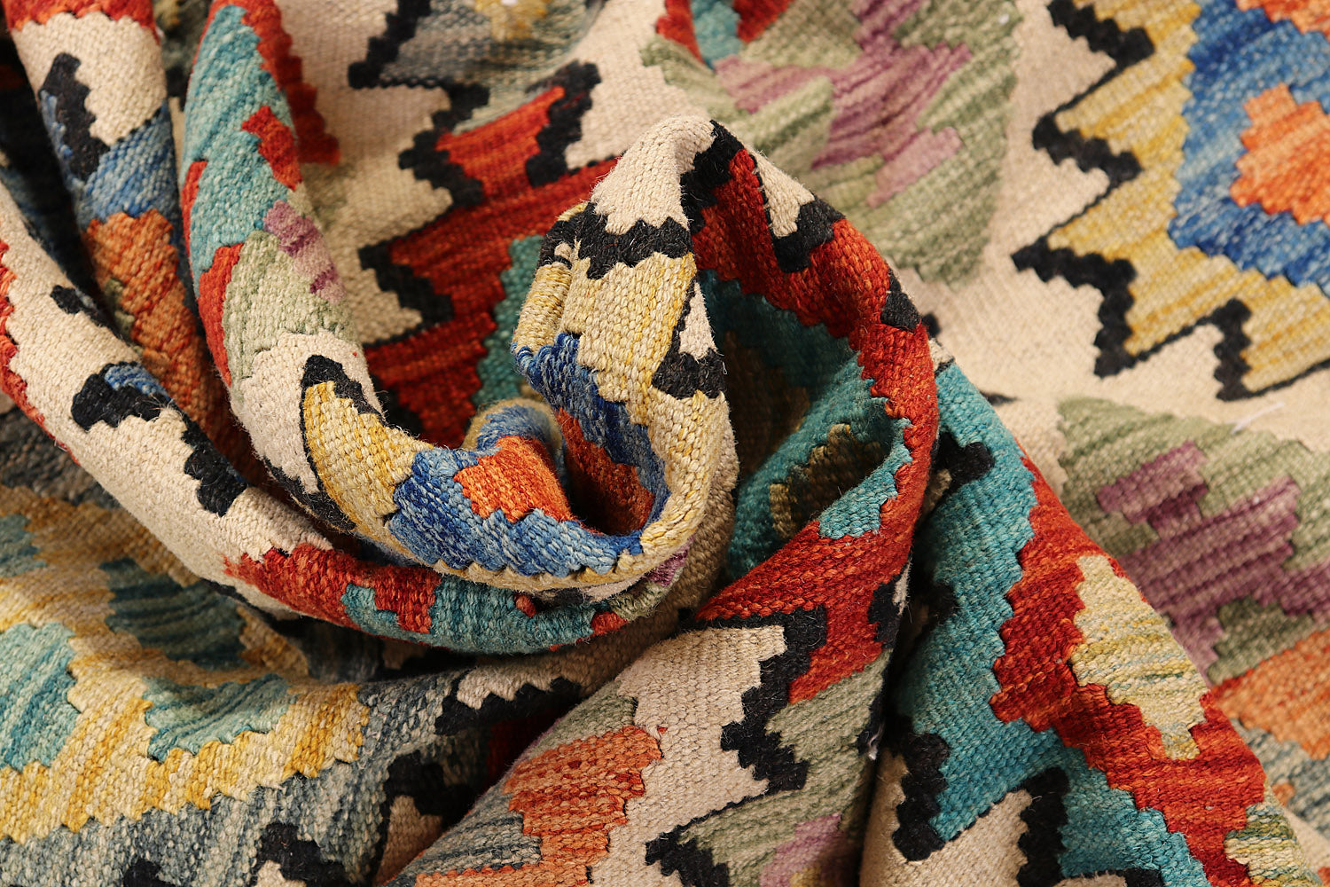 VEGGIE DYE KILIMS