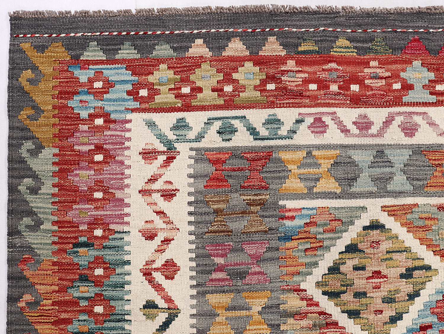 VEGGIE DYE KILIMS