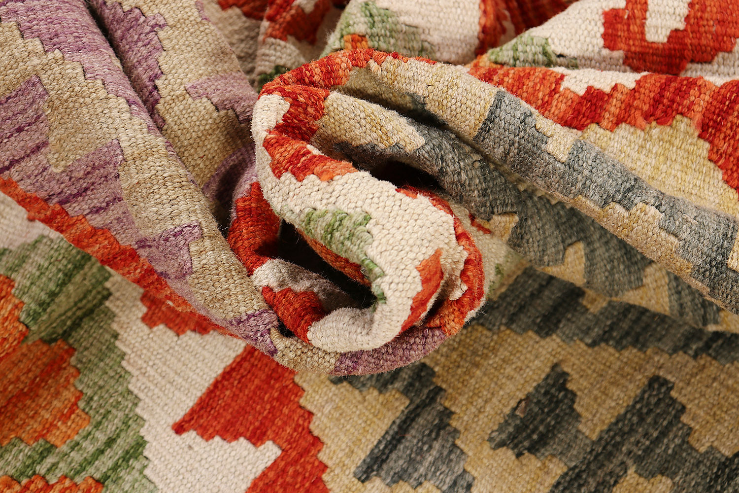 VEGGIE DYE KILIMS