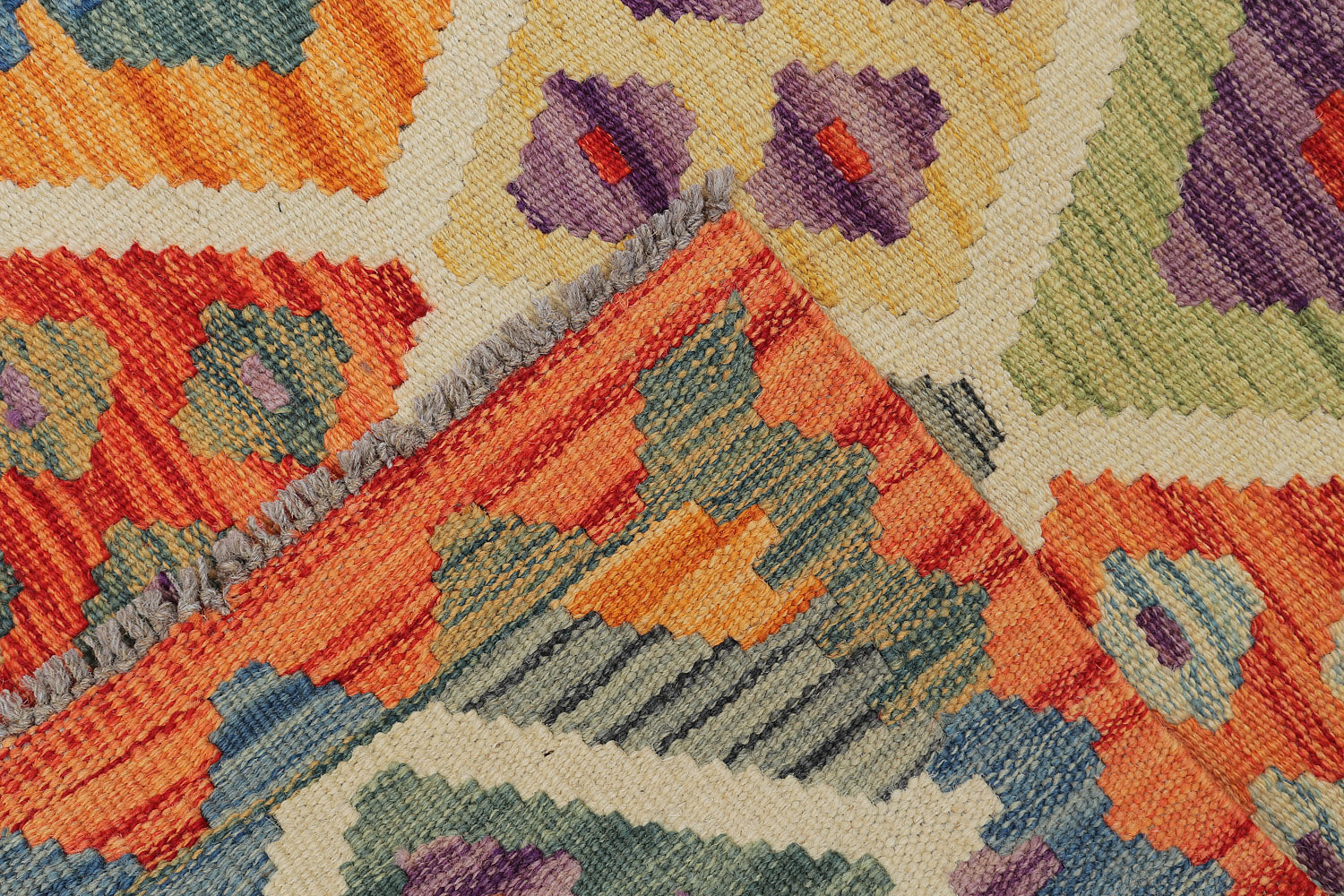 VEGGIE DYE KILIMS