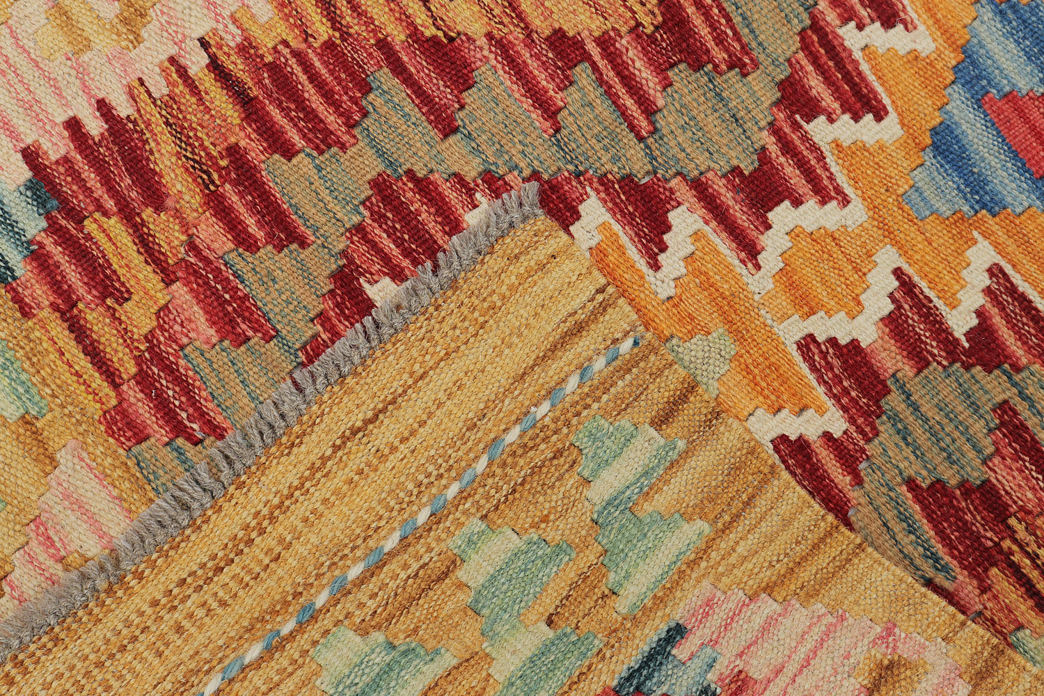 VEGGIE DYE KILIMS