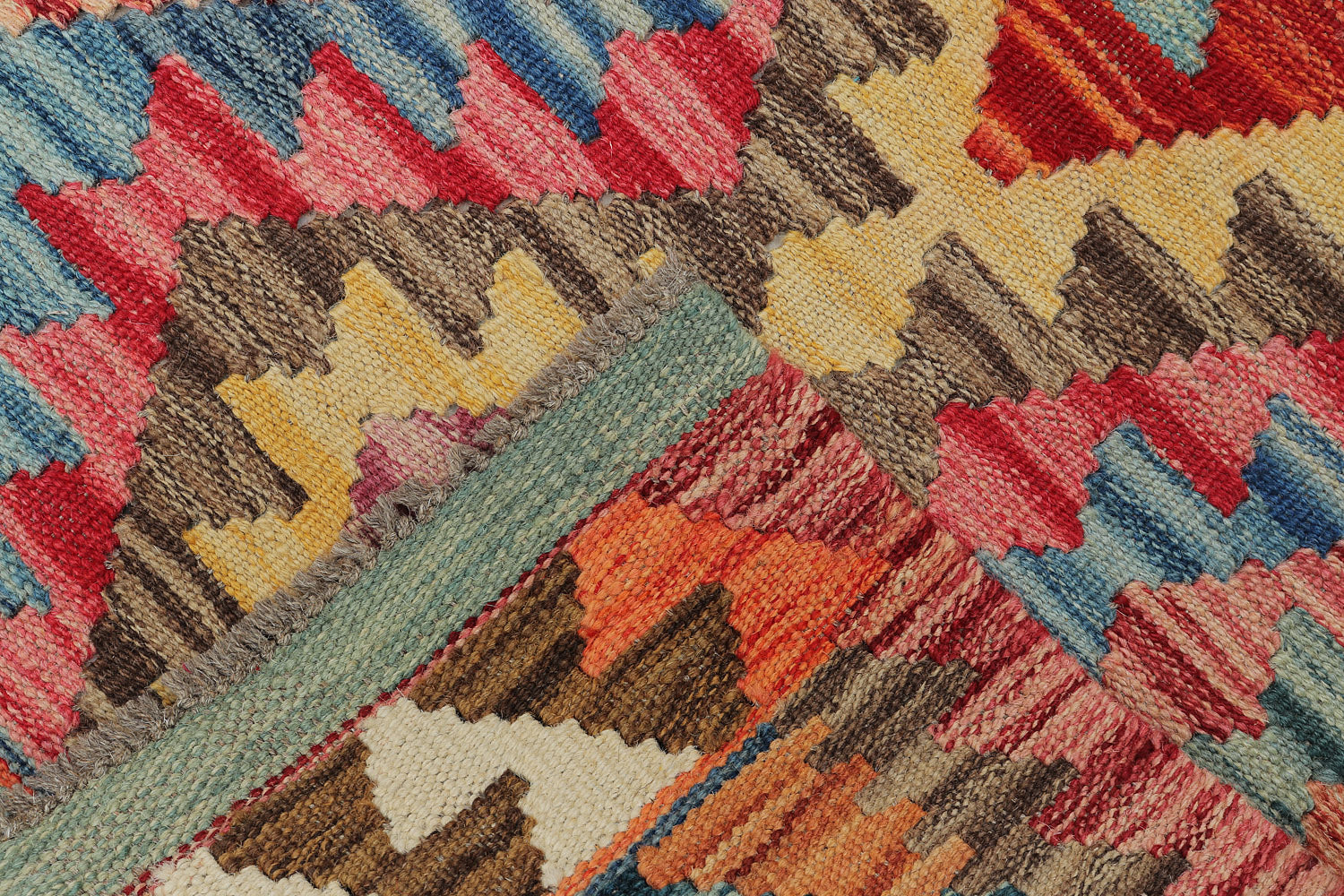 VEGGIE DYE KILIMS
