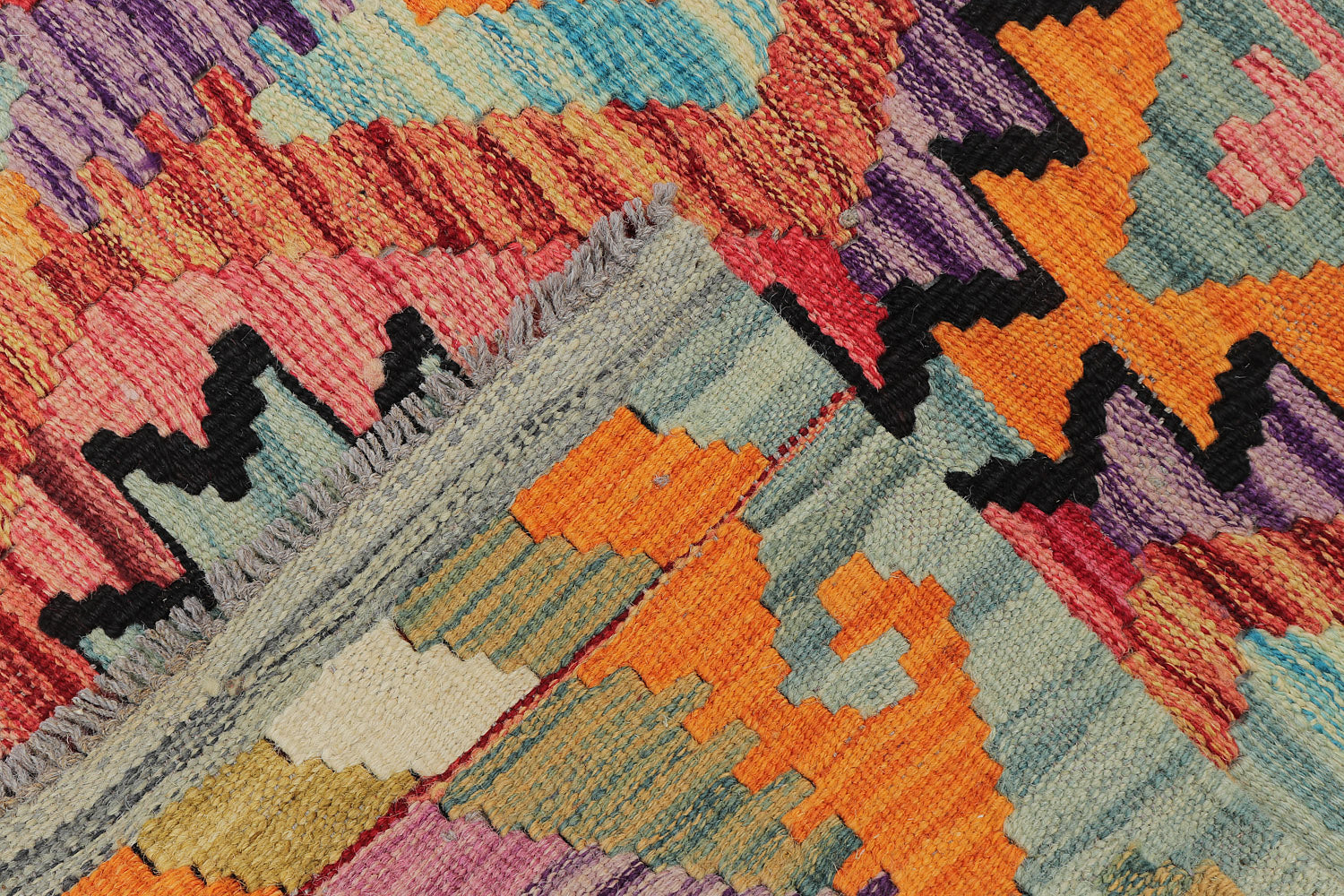 VEGGIE DYE KILIMS