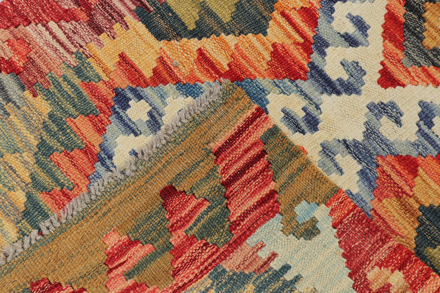 VEGGIE DYE KILIMS