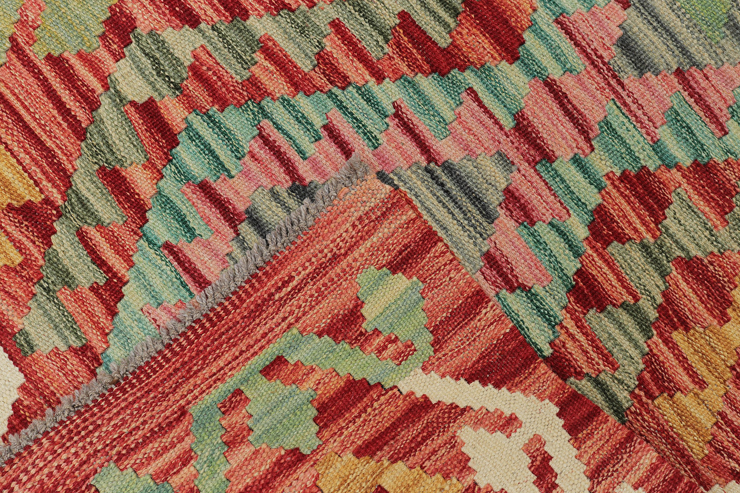 VEGGIE DYE KILIMS