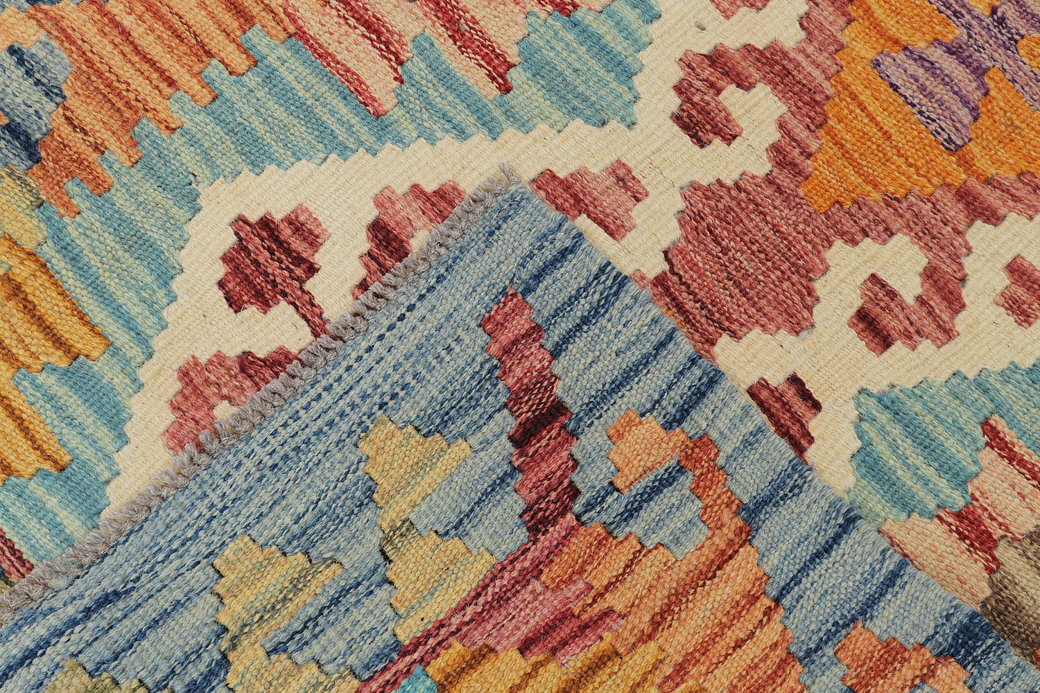 VEGGIE DYE KILIMS