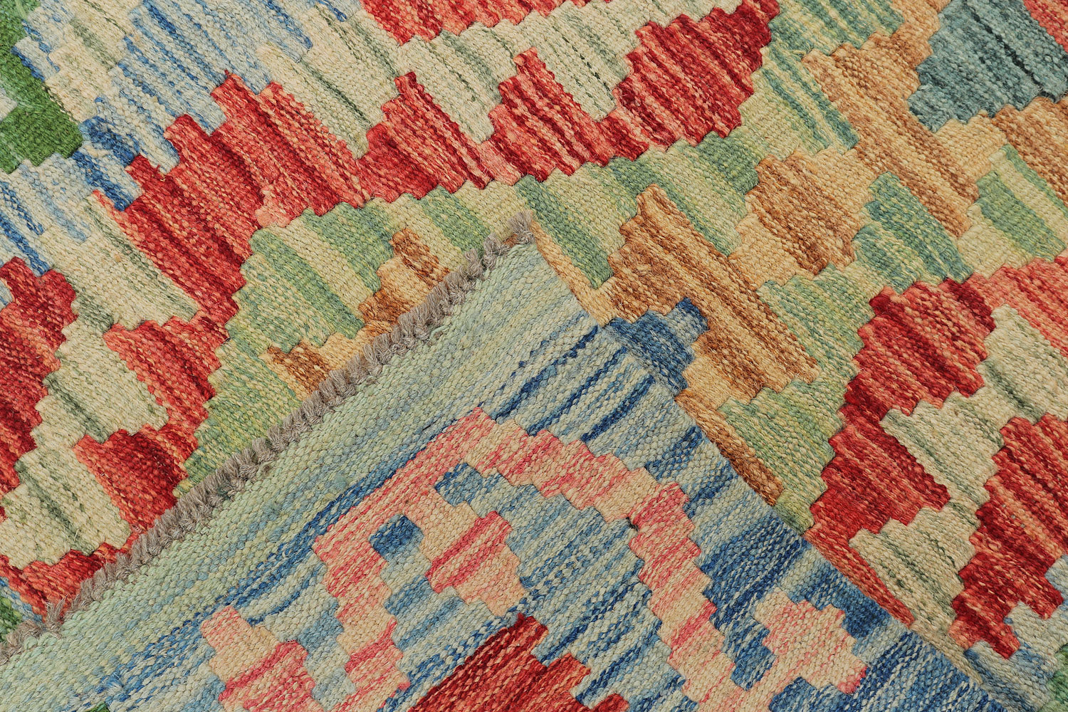 VEGGIE DYE KILIMS