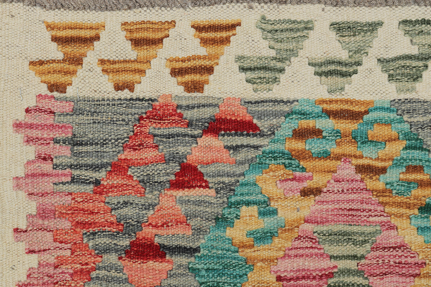 VEGGIE DYE KILIMS