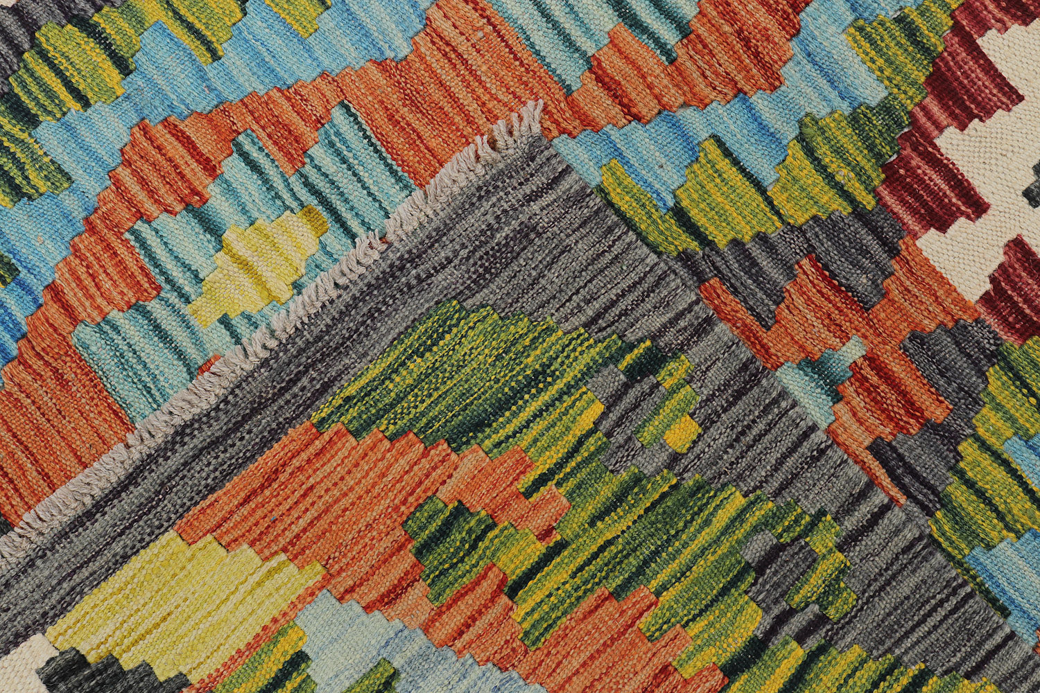 4' x 6' Multi Handmade Veggie Dye Kilim Rug Rectangular
