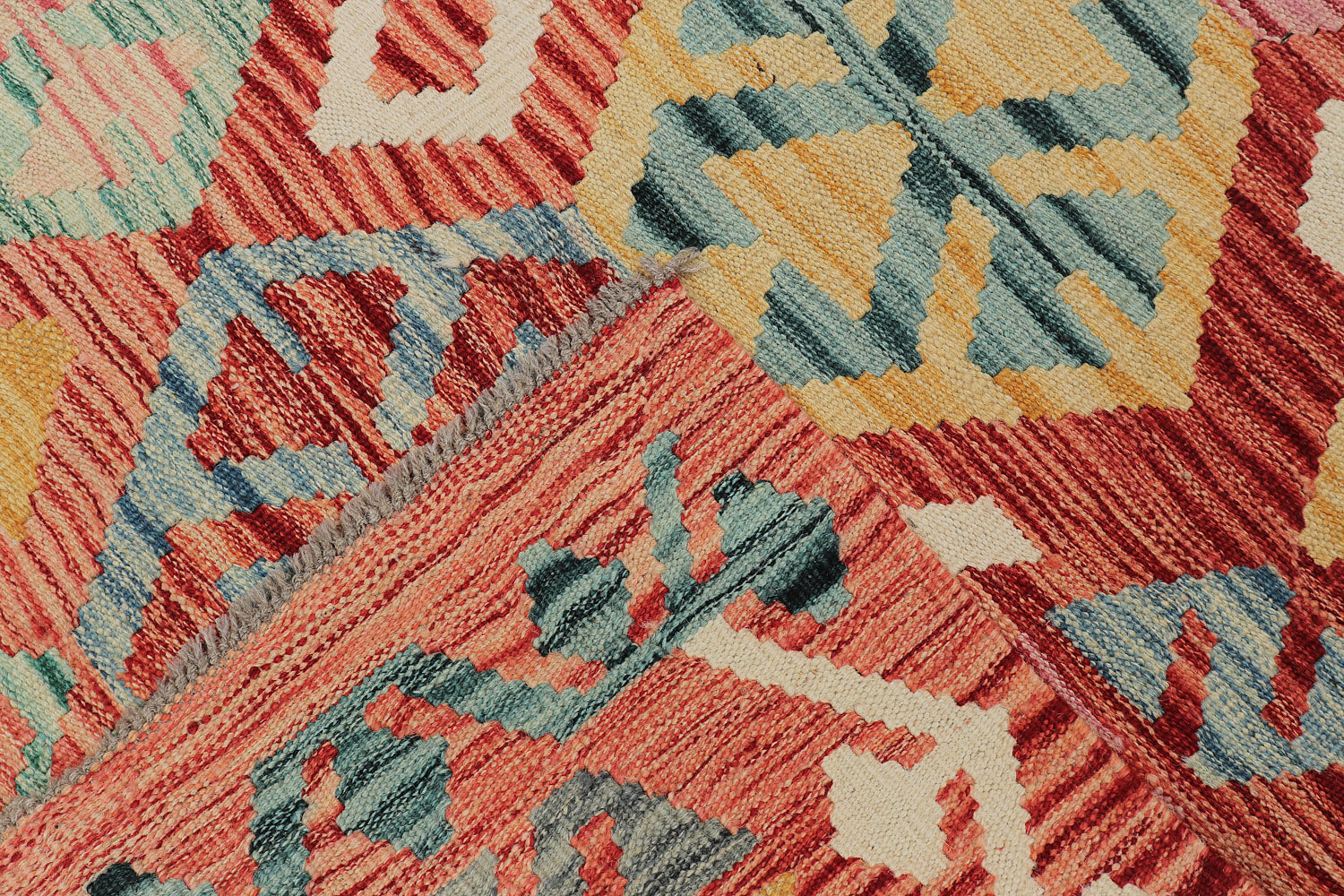 VEGGIE DYE KILIMS
