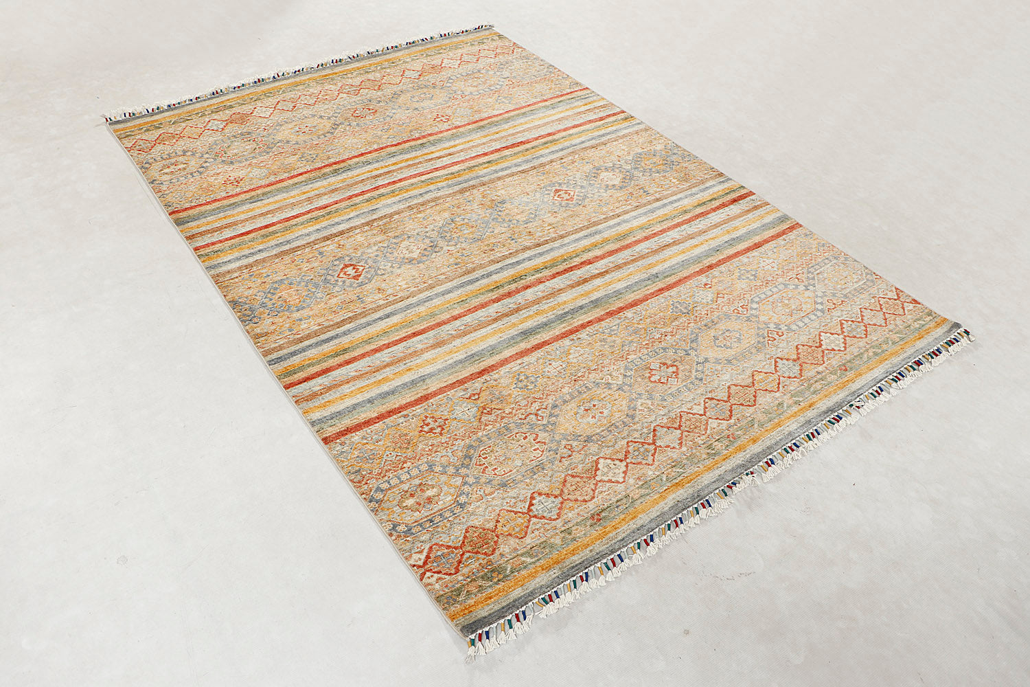 Khurjeen Persian Hand Knotted Wool Rug Multicolor 5'6" x 8'