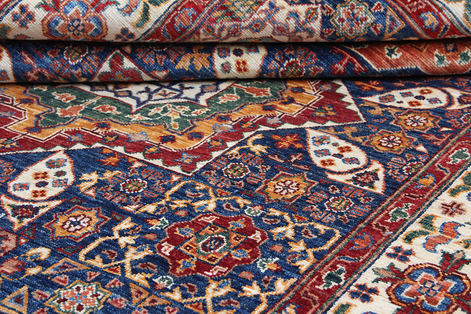 Handmade Persian Rug MAMLUK