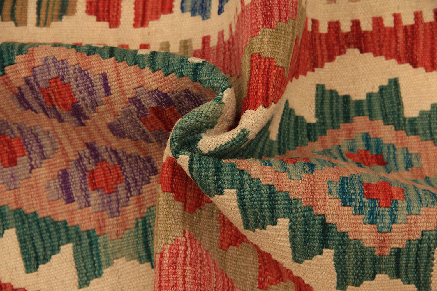 VEGGIE DYE KILIMS