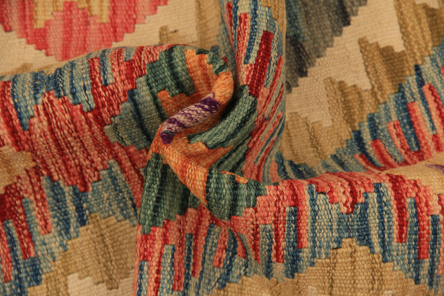 VEGGIE DYE KILIMS