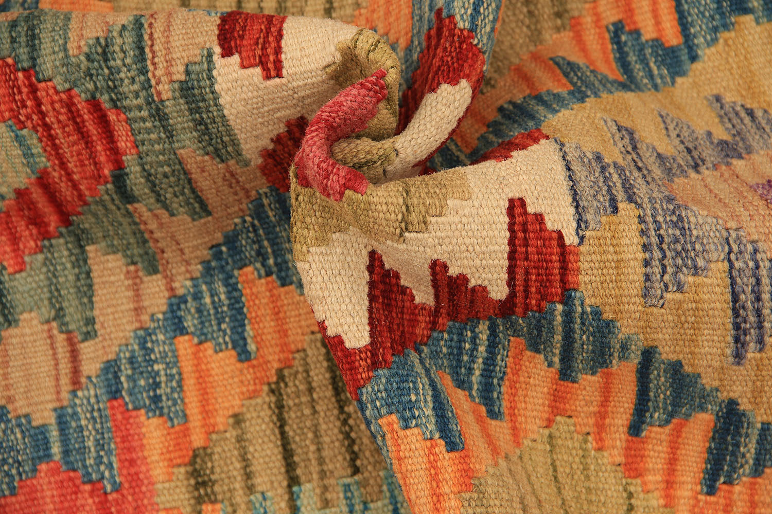 VEGGIE DYE KILIMS