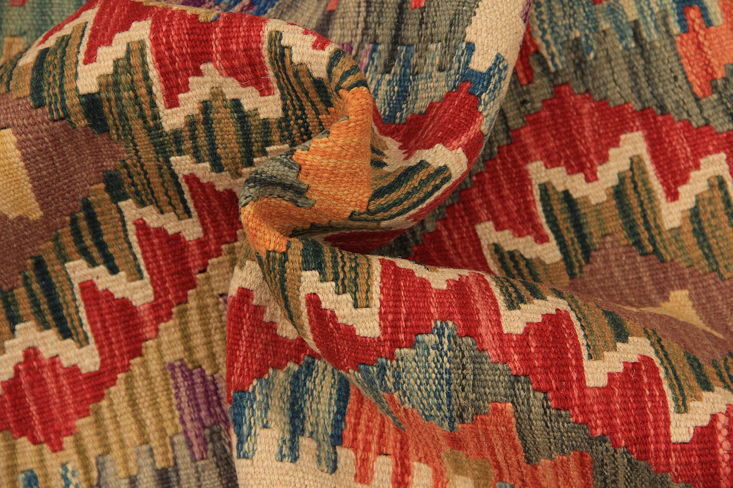 VEGGIE DYE KILIMS