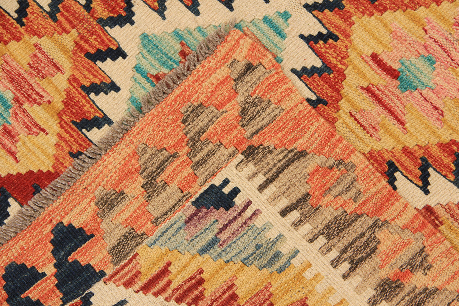 VEGGIE DYE KILIMS