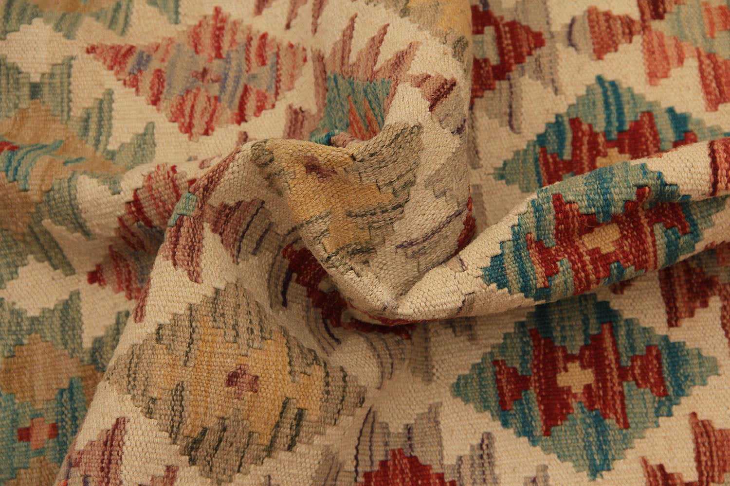 VEGGIE DYE KILIMS