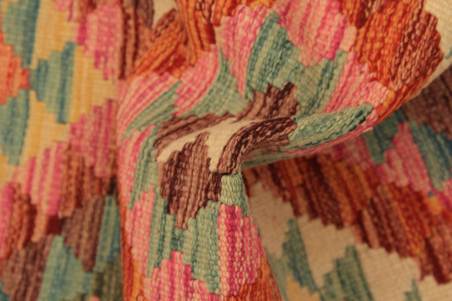 VEGGIE DYE KILIMS