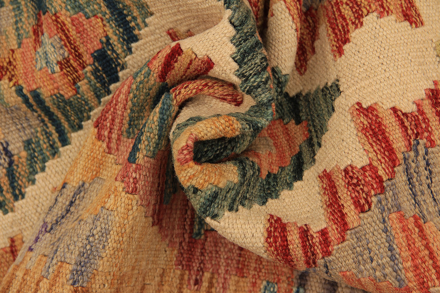 VEGGIE DYE KILIMS