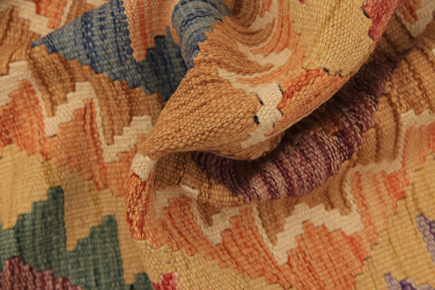 VEGGIE DYE KILIMS