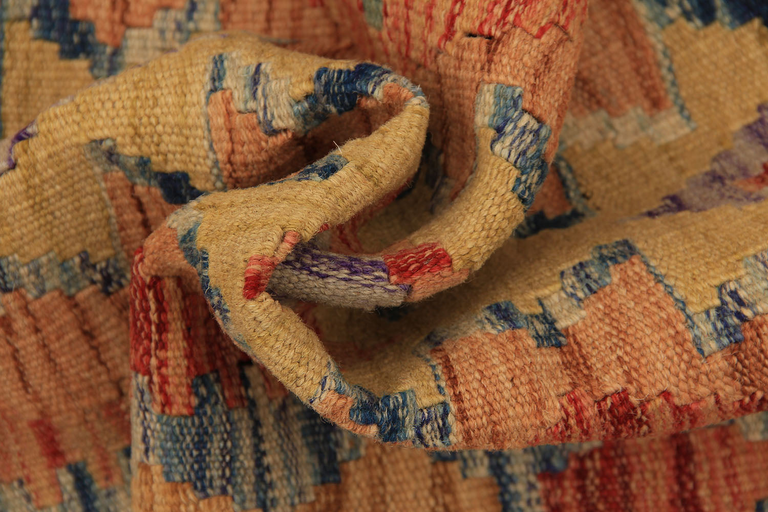 VEGGIE DYE KILIMS