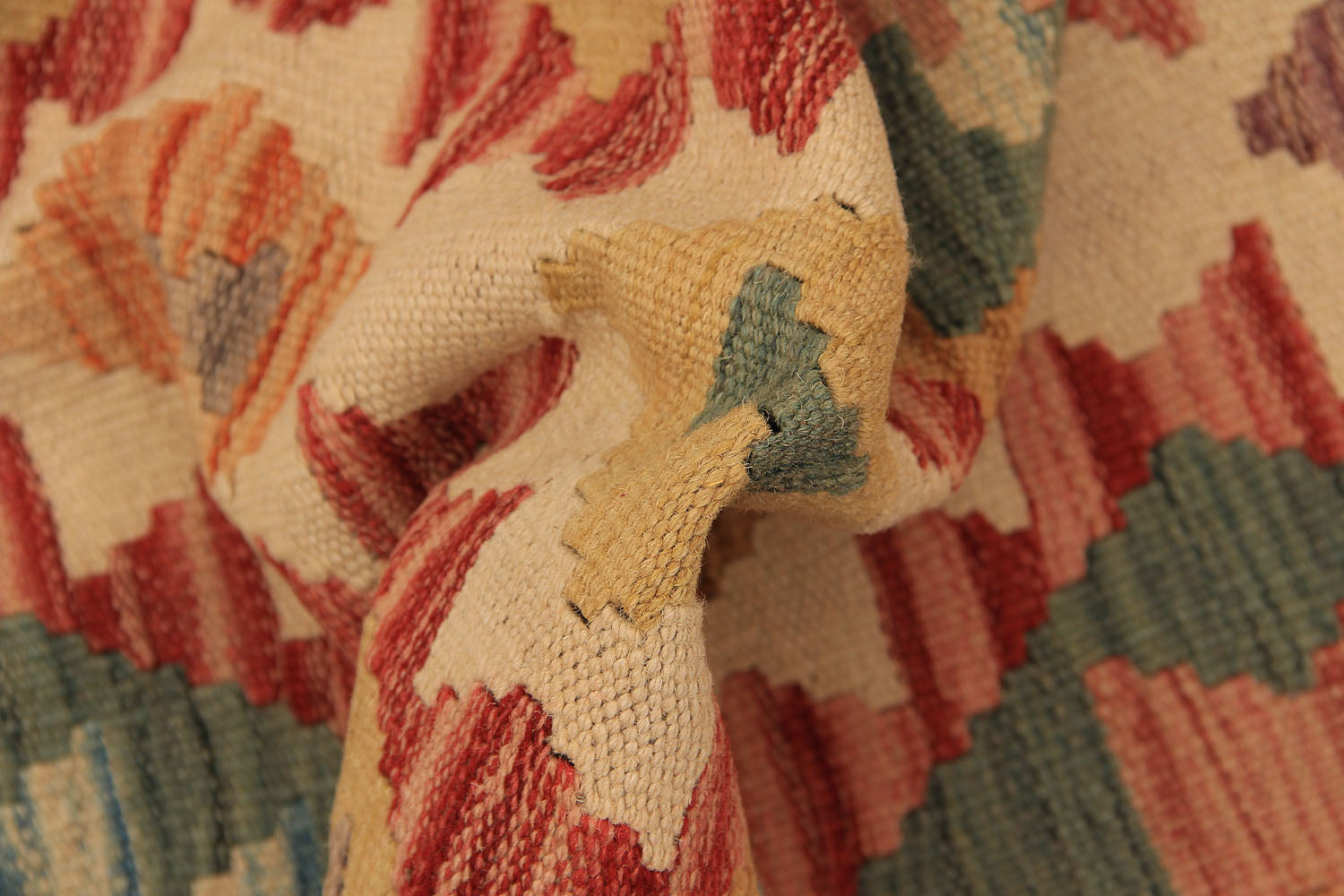 VEGGIE DYE KILIMS