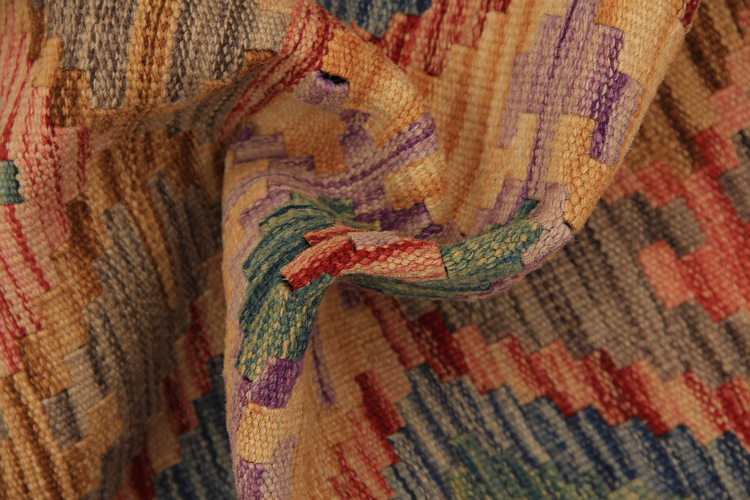 VEGGIE DYE KILIMS
