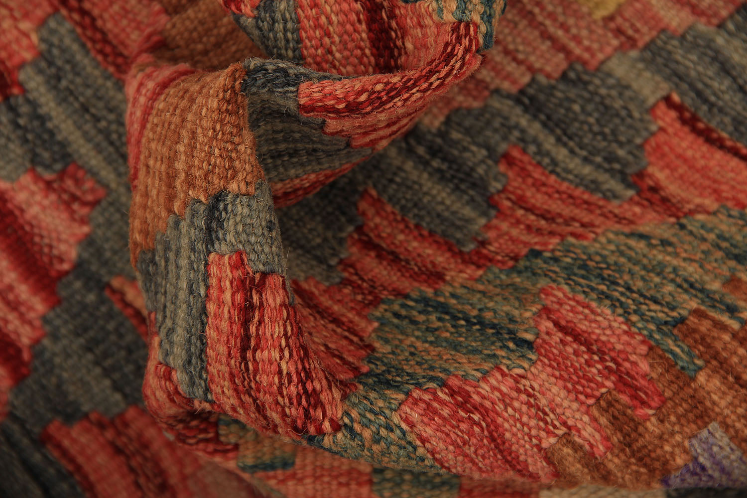 VEGGIE DYE KILIMS