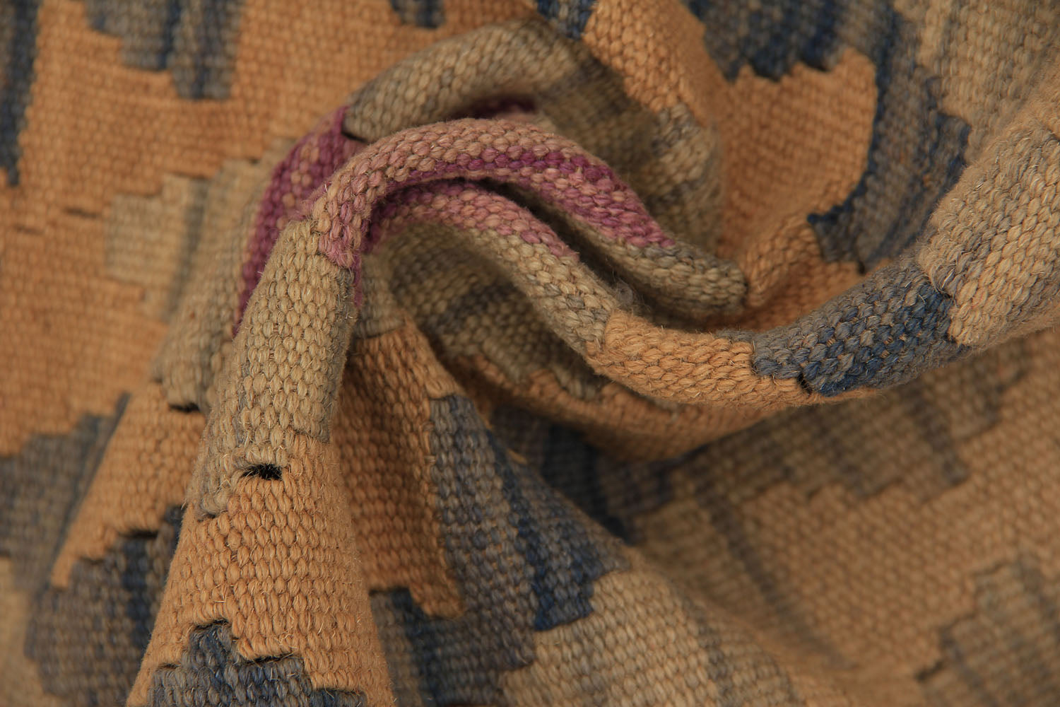 VEGGIE DYE KILIMS