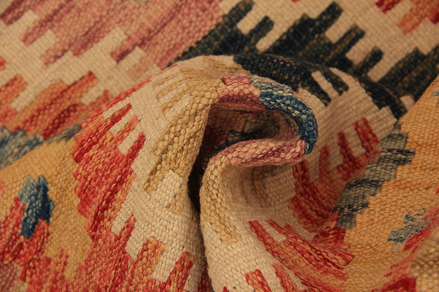 VEGGIE DYE KILIMS