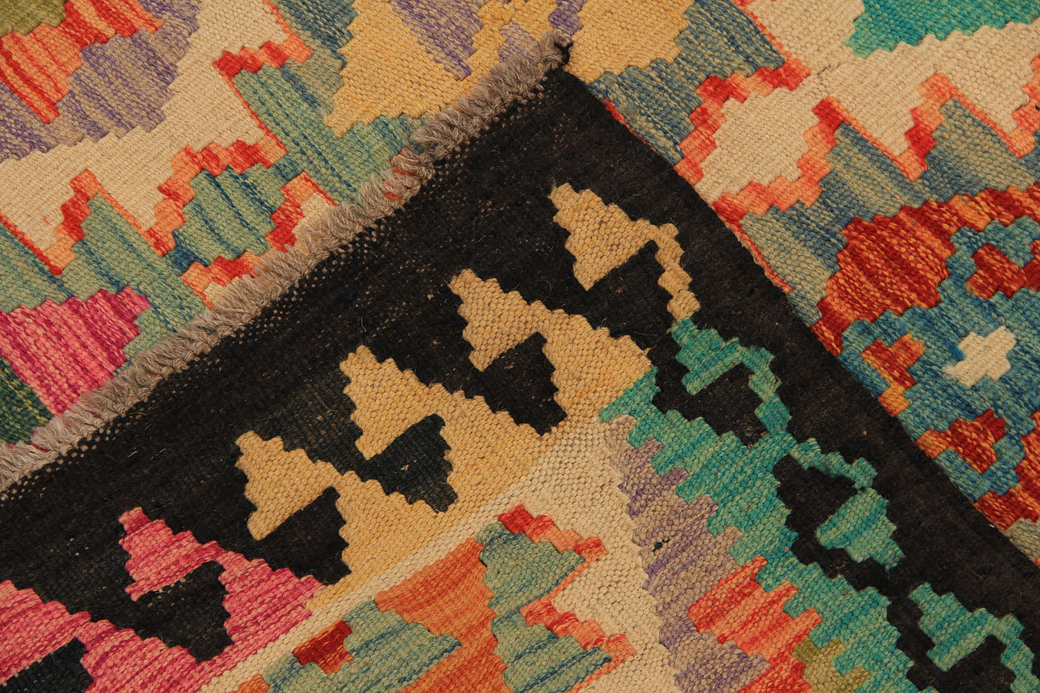 VEGGIE DYE KILIMS