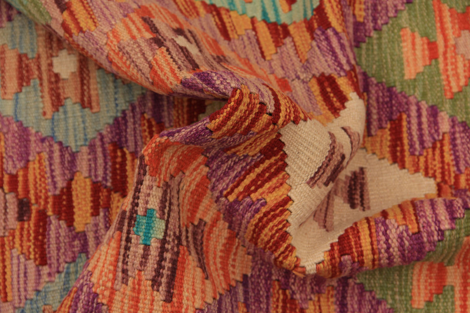 VEGGIE DYE KILIMS