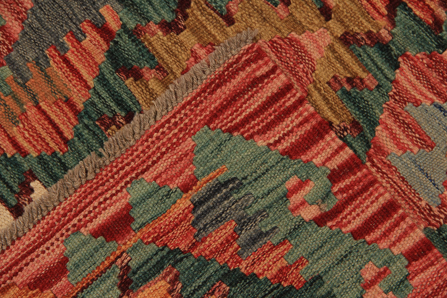 VEGGIE DYE KILIMS