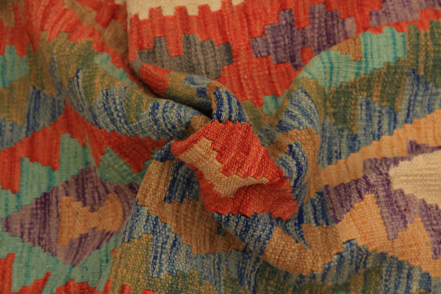 VEGGIE DYE KILIMS