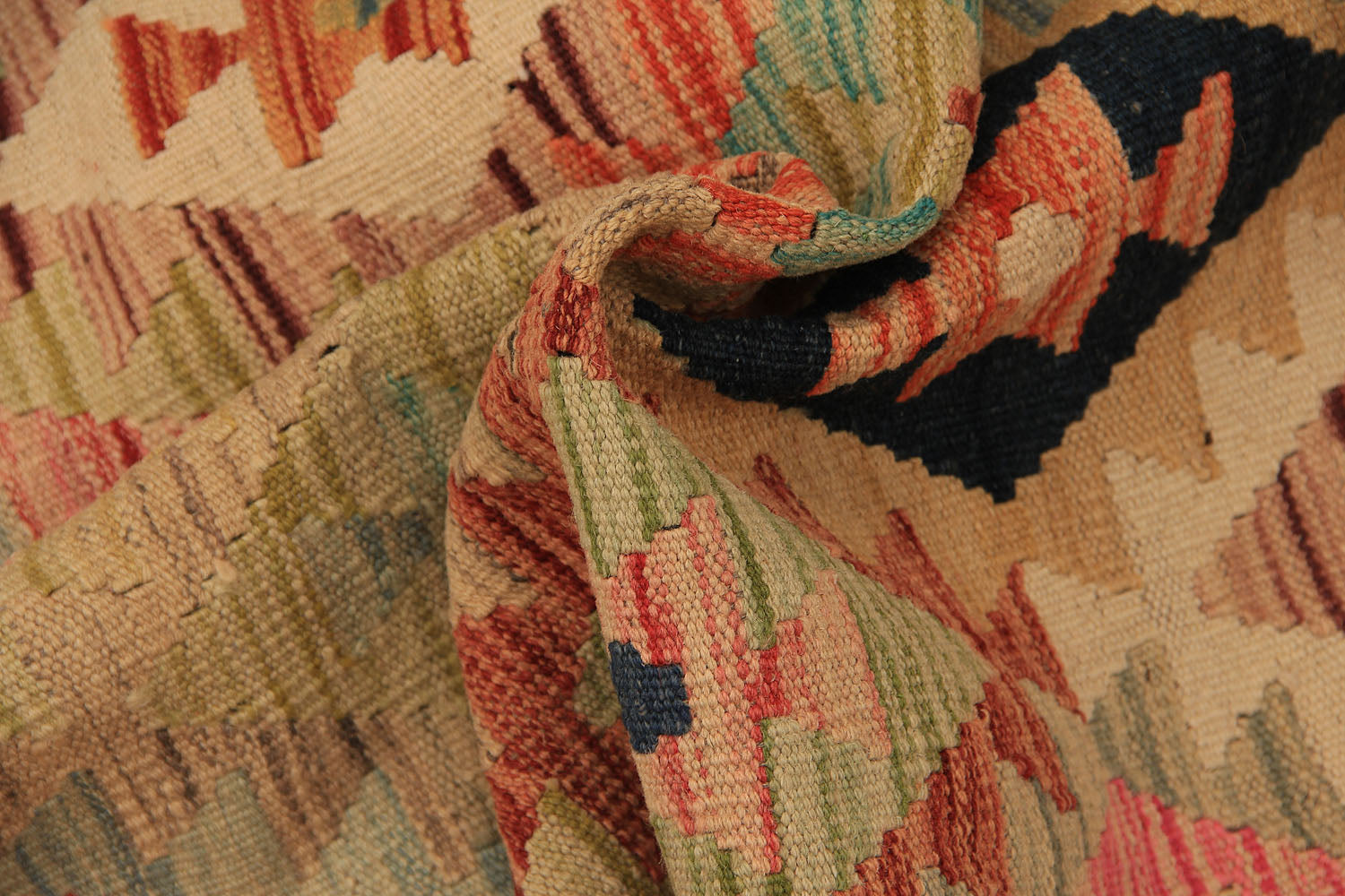 VEGGIE DYE KILIMS