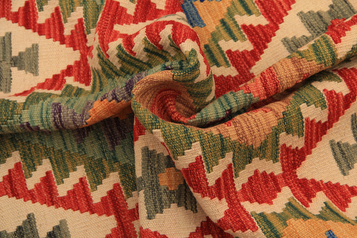 VEGGIE DYE KILIMS