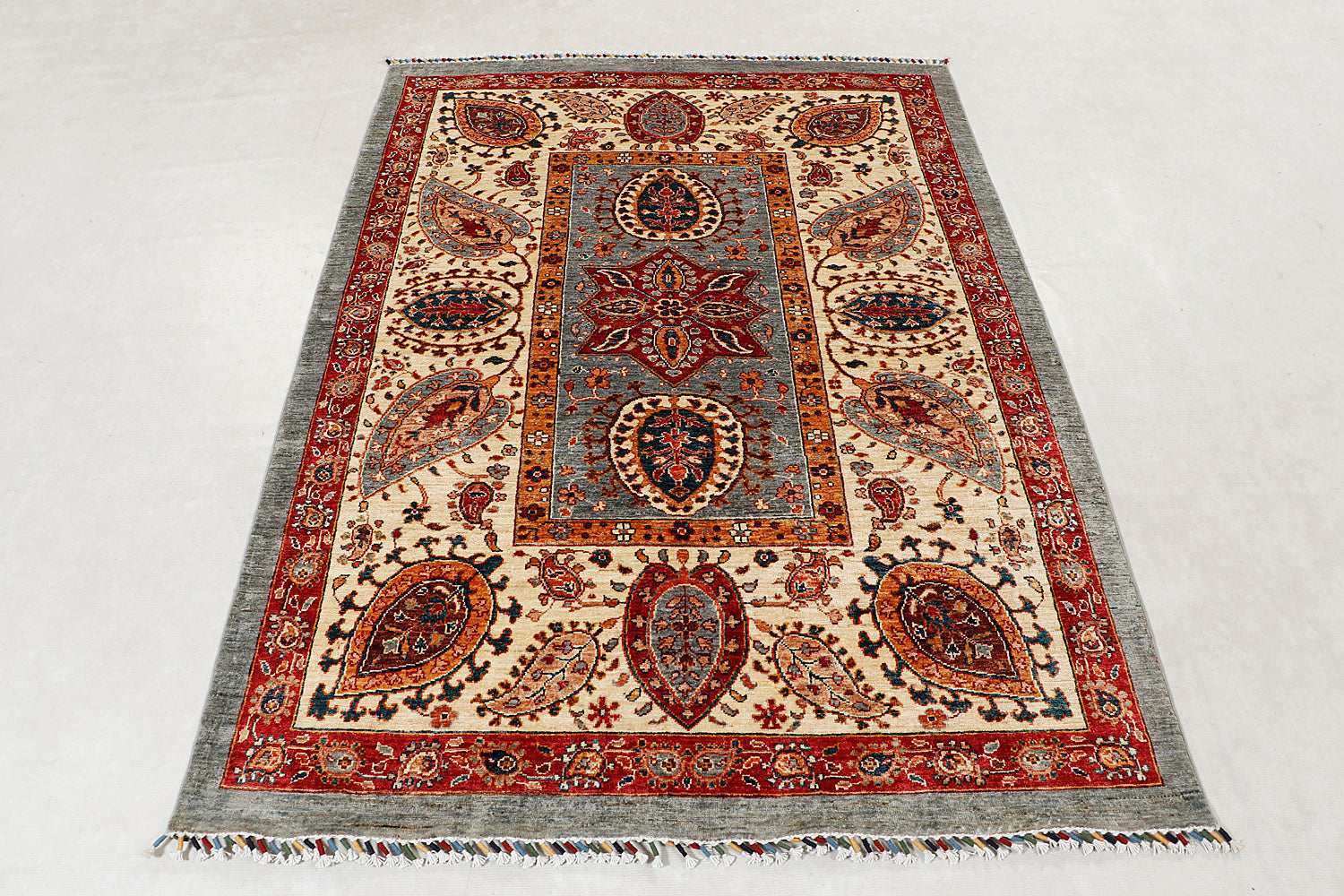Sultani Persian Hand Knotted Wool Rug Gray 5' x 7'