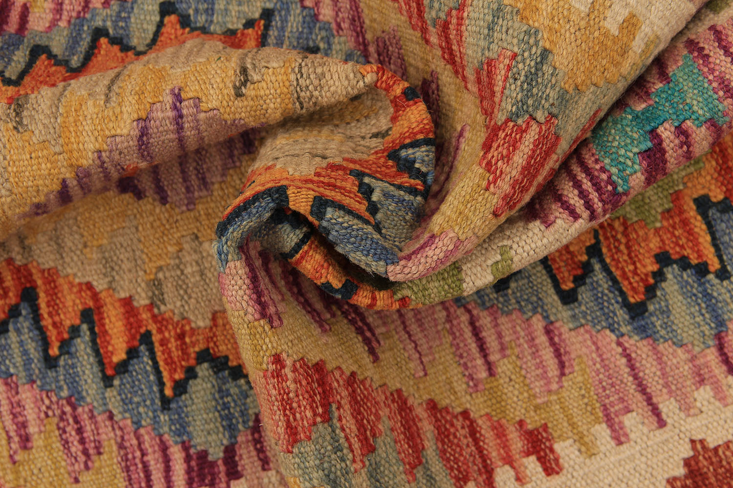 VEGGIE DYE KILIMS