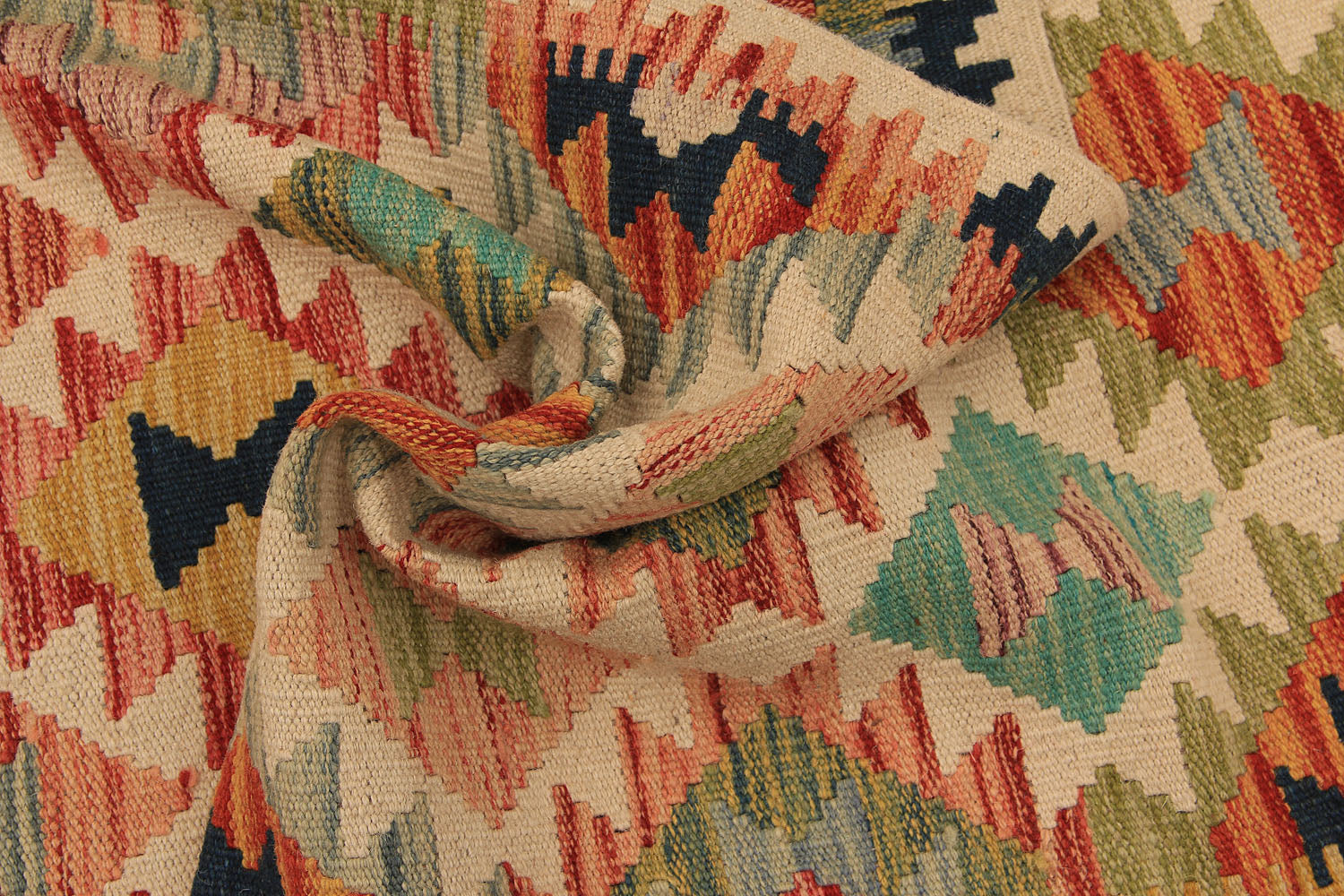 VEGGIE DYE KILIMS