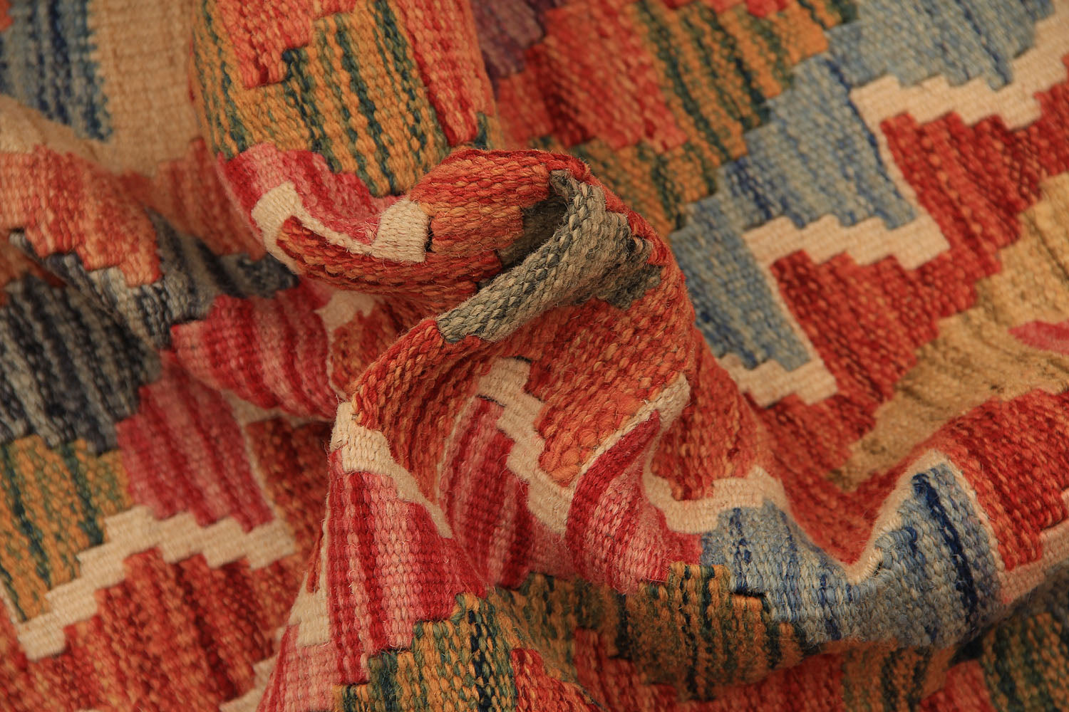 VEGGIE DYE KILIMS