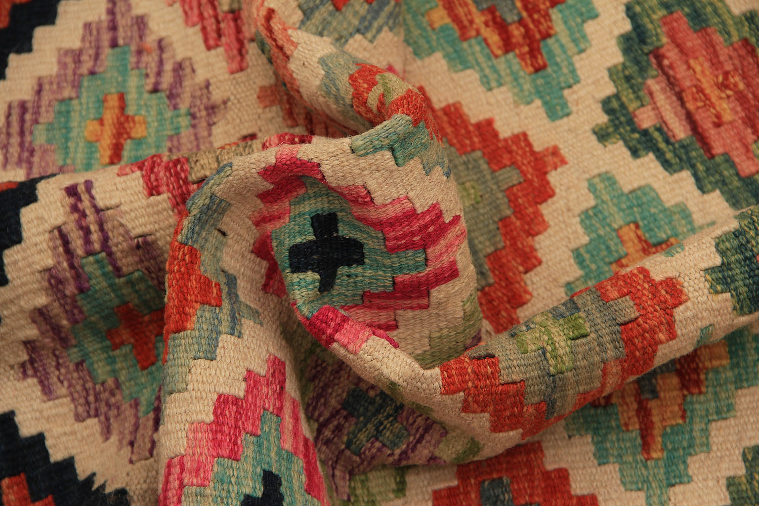 VEGGIE DYE KILIMS