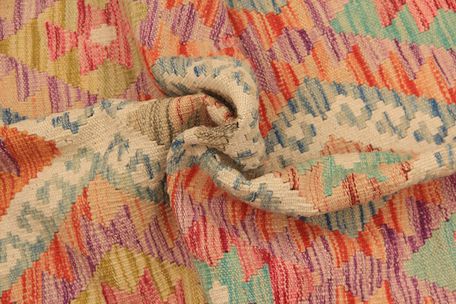 VEGGIE DYE KILIMS